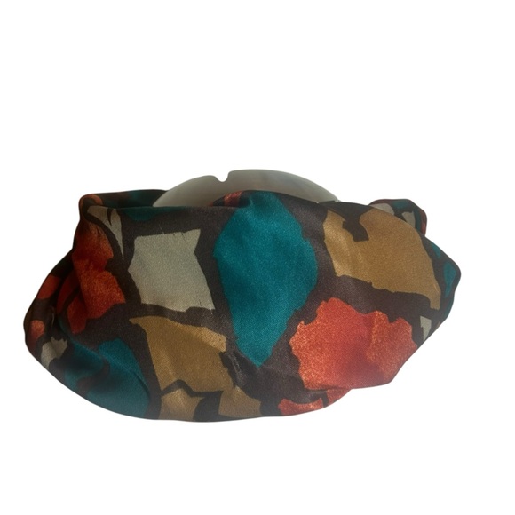 Multicolor Abstract Scarf - Picture 3 of 4